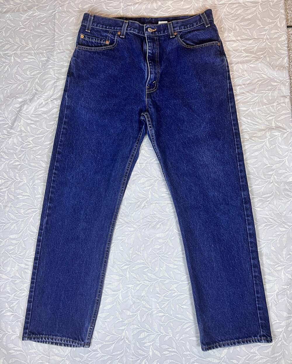 Vtg Levis 505 Mens Jeans 36x30 Dark Wash Blue Denim Made in USA 2002 Wallet Fade